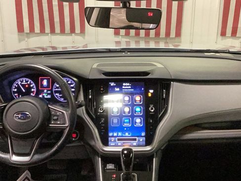 Used 2021 Subaru Outback Limited image 13