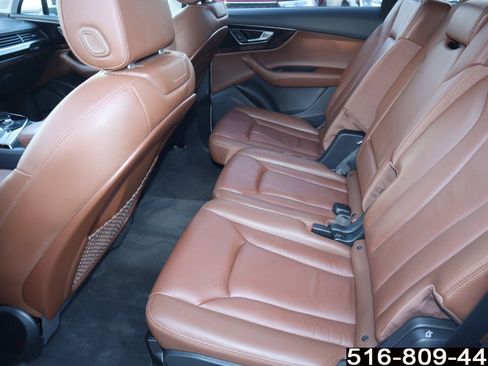 Used 2018 Audi Q7 3.0T Premium Plus image 18