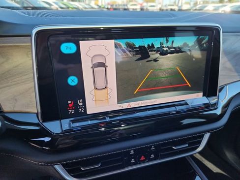 New 2026 Volkswagen Atlas SE image 16