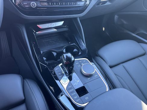 Used 2025 BMW X4 xDrive30i image 11