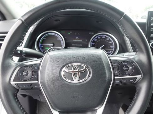 Certified 2022 Toyota Camry XLE FWD image 14