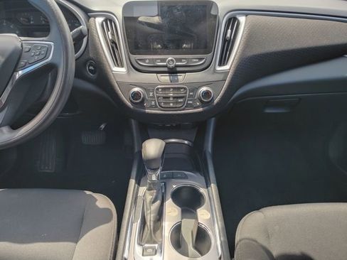 Used 2024 Chevrolet Malibu LT FWD image 11
