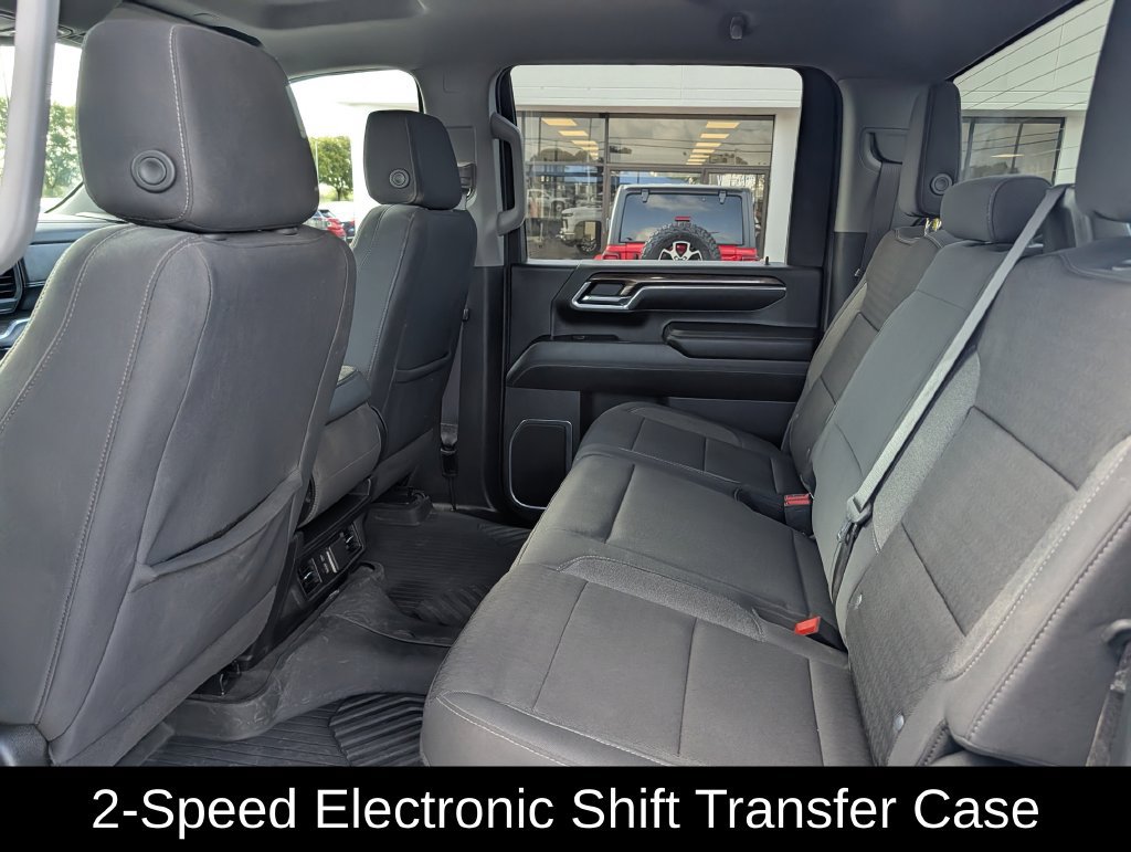 Used 2025 Chevrolet Silverado 2500 LT AWD/4WD image 26
