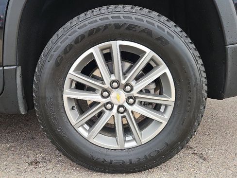 Used 2023 Chevrolet Traverse LT w/ LPO, Floor Liner Package image 29