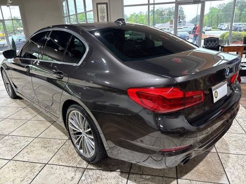 Used 2019 BMW 530e w/ Executive Package RWD image 4