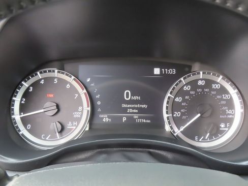 Used 2024 Toyota Highlander XSE image 23