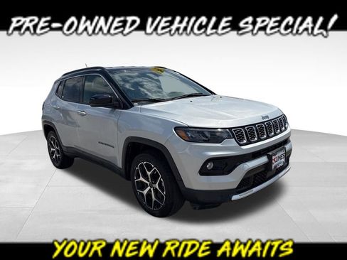 Used 2025 Jeep Compass Limited AWD/4WD image 1