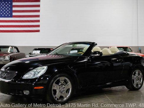 Used 2004 Lexus SC 430 Convertible RWD image 1