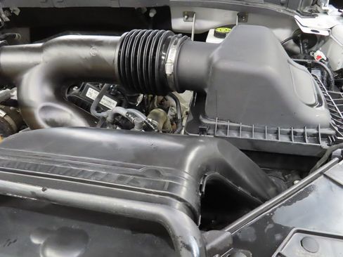 Used 2025 Ford F150 Lariat w/ Equipment Group 502A High AWD/4WD image 38