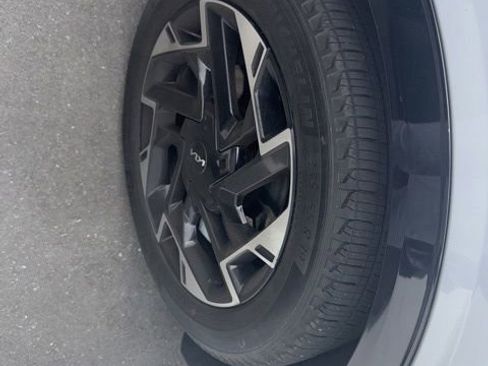 Used 2023 Kia Sportage SX FWD image 5