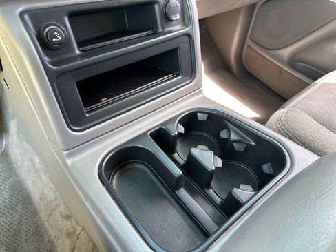 Used 2005 GMC Yukon SLE w/ Cargo Package RWD image 34