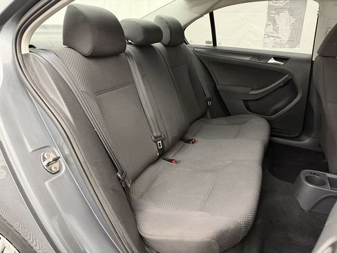 Used 2012 Volkswagen Jetta S image 16
