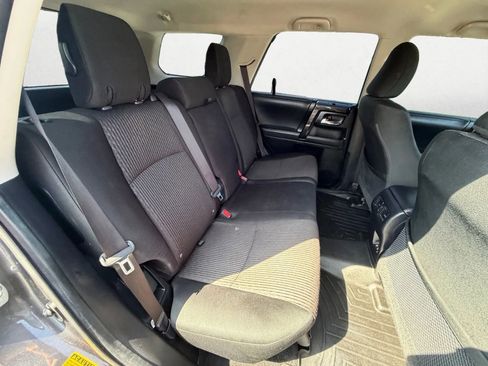 Used 2021 Toyota 4Runner TRD Off-Road AWD/4WD image 26