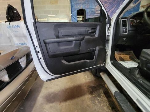 Used 2017 RAM 5500 Tradesman image 42