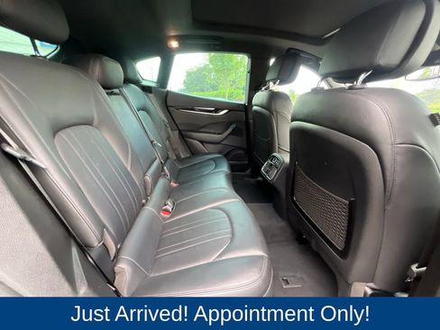 Used 2023 Maserati Levante Modena AWD/4WD image 13