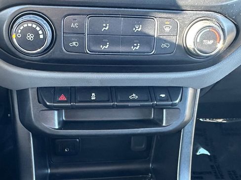 Used 2021 Chevrolet Colorado W/T w/ Custom Special Edition image 16