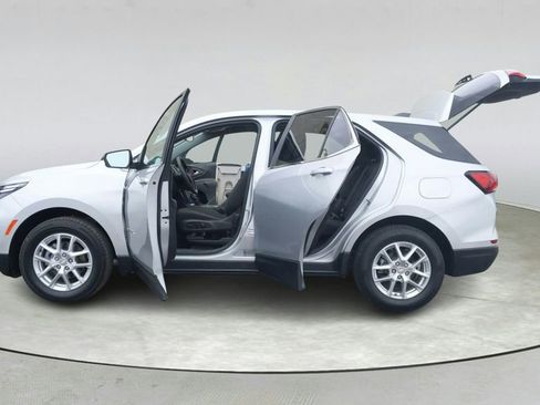 Used 2022 Chevrolet Equinox LT image 11