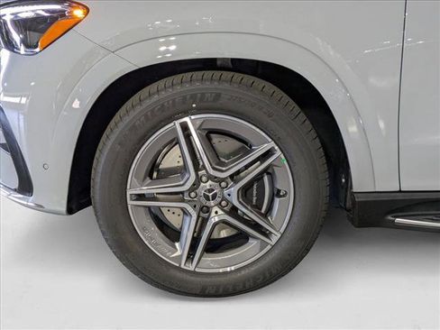 New 2026 Mercedes-Benz GLE 450 4MATIC image 10
