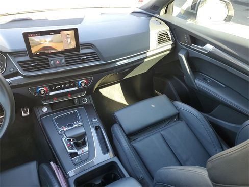 Used 2019 Audi SQ5 Prestige w/ Prestige Package image 16