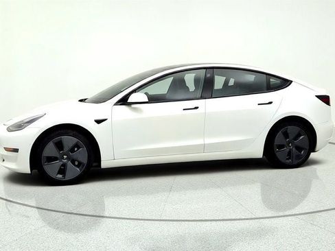 Used 2021 Tesla Model 3 Standard Range Plus RWD image 8