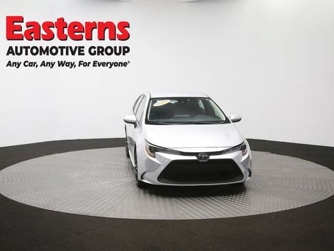Used 2021 Toyota Corolla LE FWD image 50
