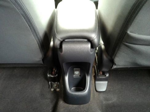 Used 2022 Honda HR-V LX image 22