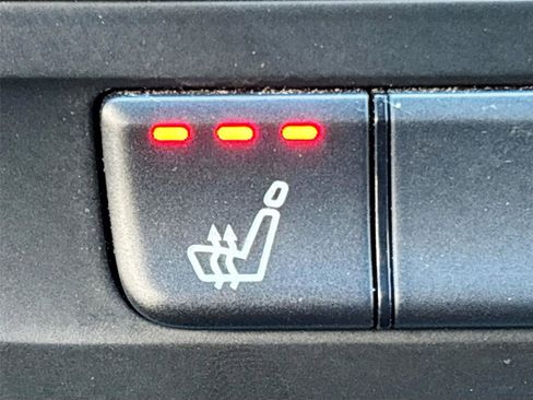 Used 2016 Mercedes-Benz GLA 250 GLA 250 image 19