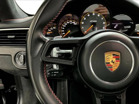 Used 2019 Porsche 911 GT3 RS RWD image 18