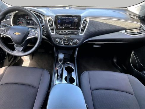 Used 2022 Chevrolet Malibu LS FWD image 16