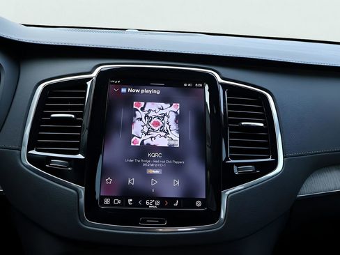 Used 2025 Volvo XC90 B6 Ultra w/ Protection Package Premier image 24