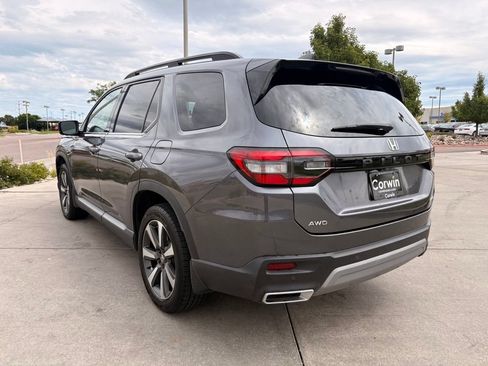 Used 2023 Honda Pilot Elite image 5