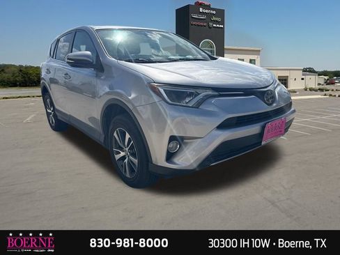 Used 2017 Toyota RAV4 XLE FWD image 7
