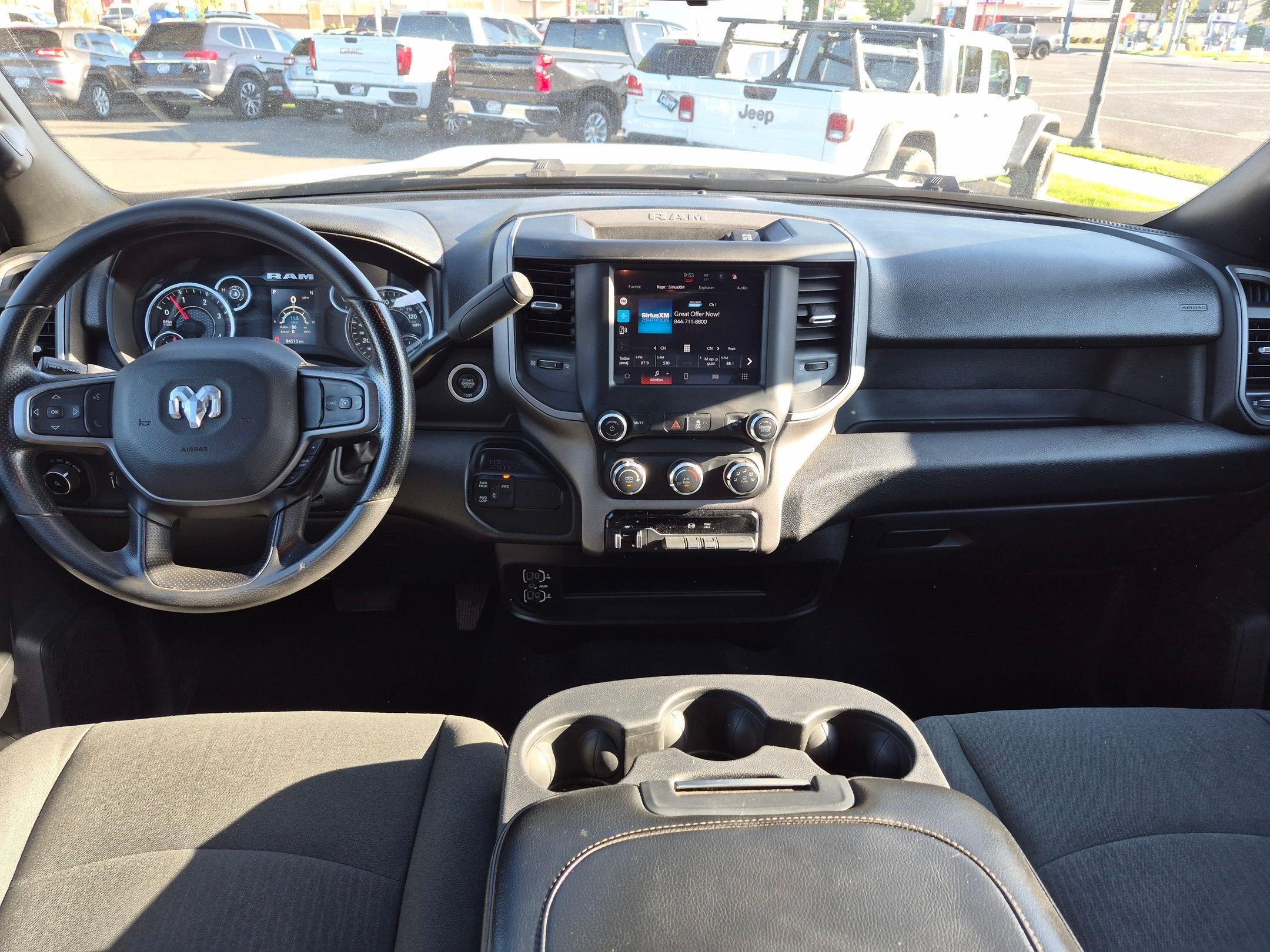 Used 2024 RAM 3500 Tradesman w/ Chrome Appearance Group AWD/4WD image 28