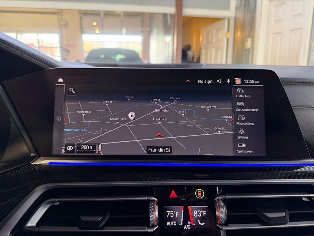 Used 2022 BMW X6 M50i AWD/4WD image 18