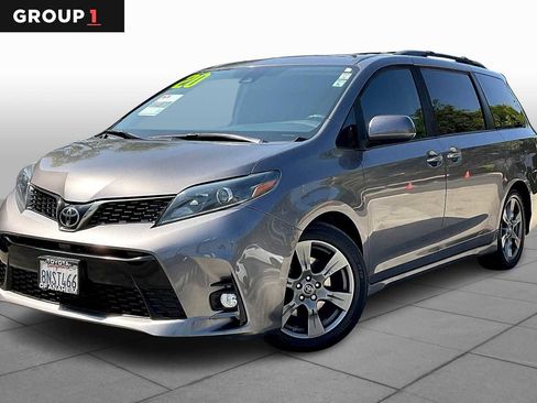 Certified 2020 Toyota Sienna SE Premium image 1