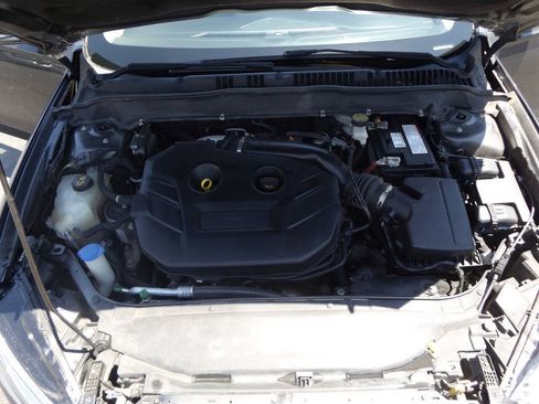 Used 2018 Ford Fusion Titanium AWD/4WD image 33