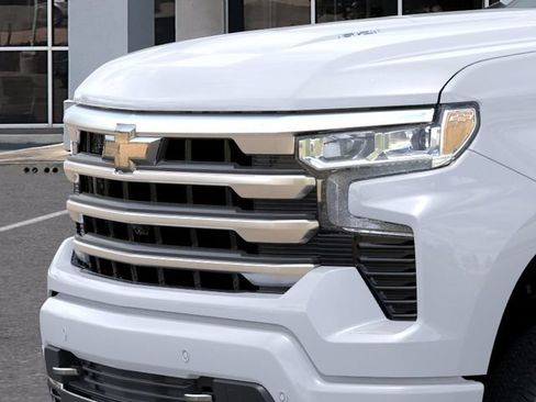 New 2026 Chevrolet Silverado 1500 High Country AWD/4WD image 13
