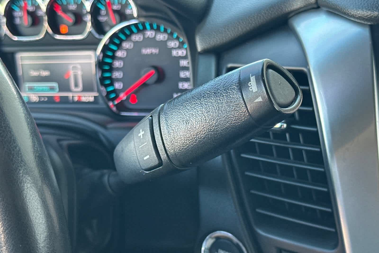 Used 2015 Chevrolet Tahoe LTZ AWD/4WD image 22