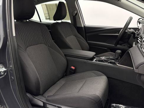 Used 2025 Toyota Camry LE FWD image 31