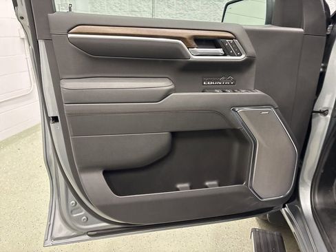 New 2026 Chevrolet Silverado 1500 High Country AWD/4WD image 16