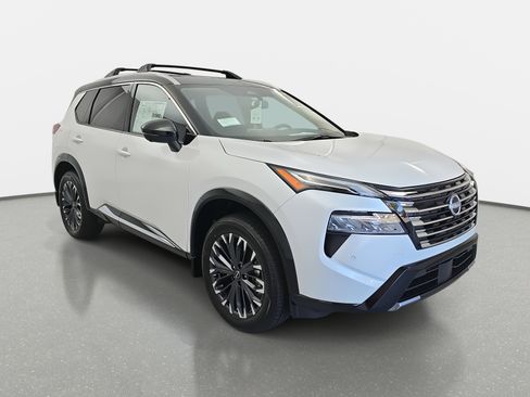 New 2026 Nissan Rogue Platinum w/ Platinum Premium Package image 3