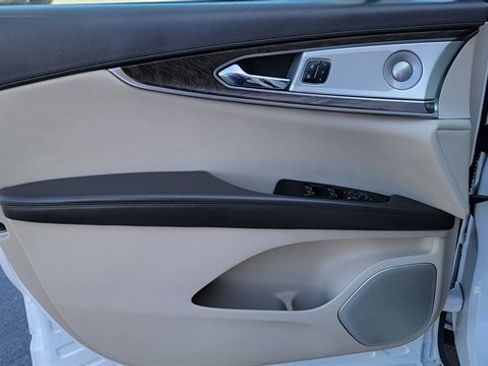 Used 2019 Lincoln Nautilus Reserve w/ Ultimate Package AWD/4WD image 15