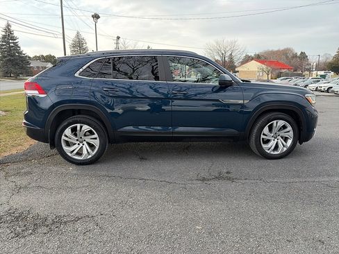 Used 2020 Volkswagen Atlas Cross Sport SEL image 8