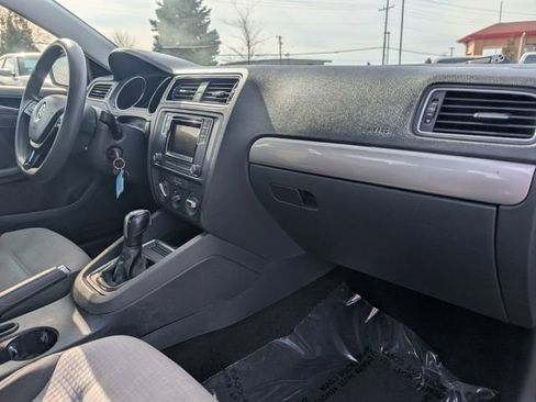Used 2018 Volkswagen Jetta S image 23