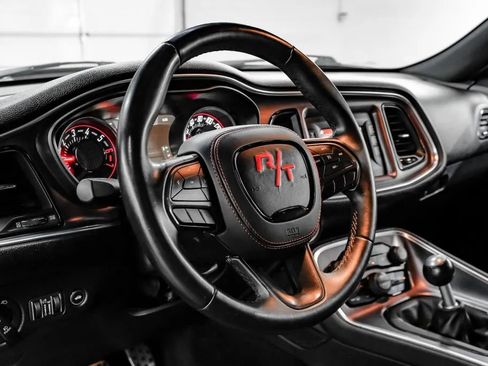 Used 2017 Dodge Challenger R/T RWD image 20