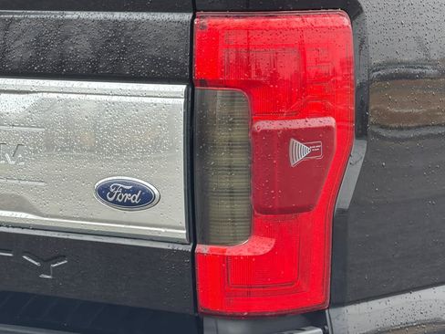 Used 2017 Ford F350 Platinum w/ Platinum Ultimate Package image 27