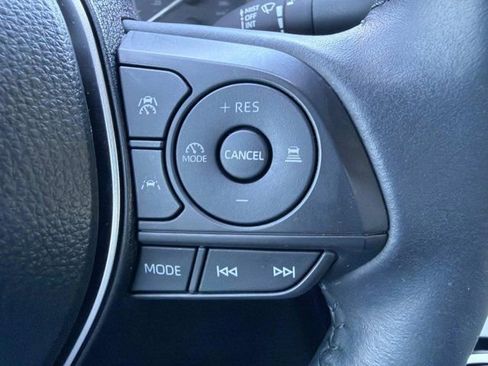 Certified 2025 Toyota Corolla SE image 23