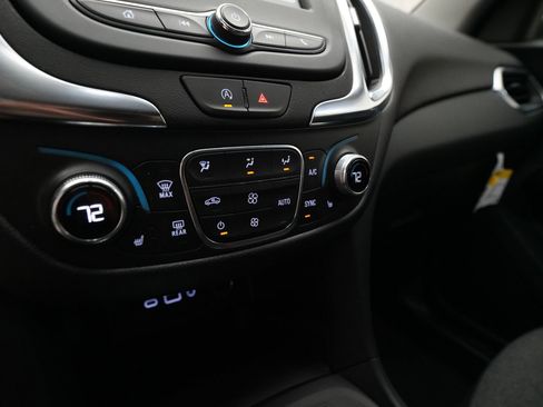Certified 2024 Chevrolet Equinox LT FWD image 21