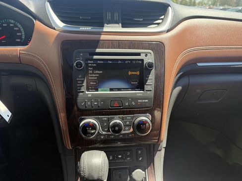 Used 2017 Chevrolet Traverse Premier w/ LPO, 'HIT The Road' Package AWD/4WD image 9