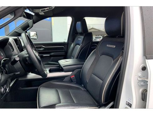 Used 2024 RAM 1500 Laramie AWD/4WD image 26